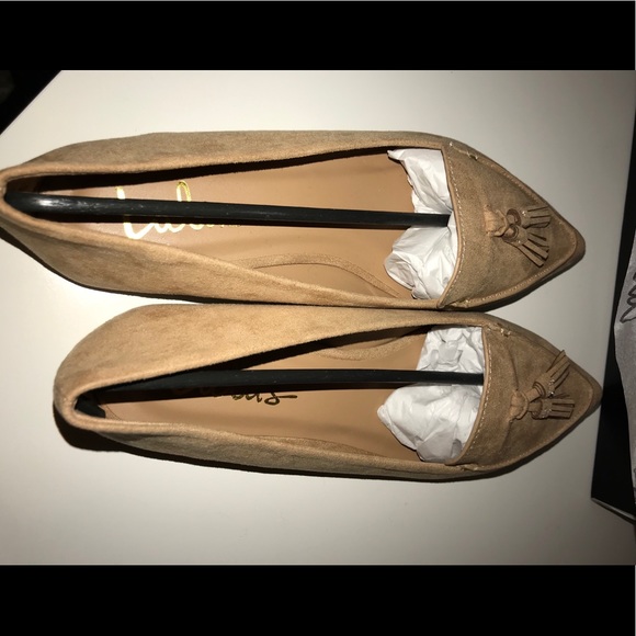 Shoes - Picture 3 of 4